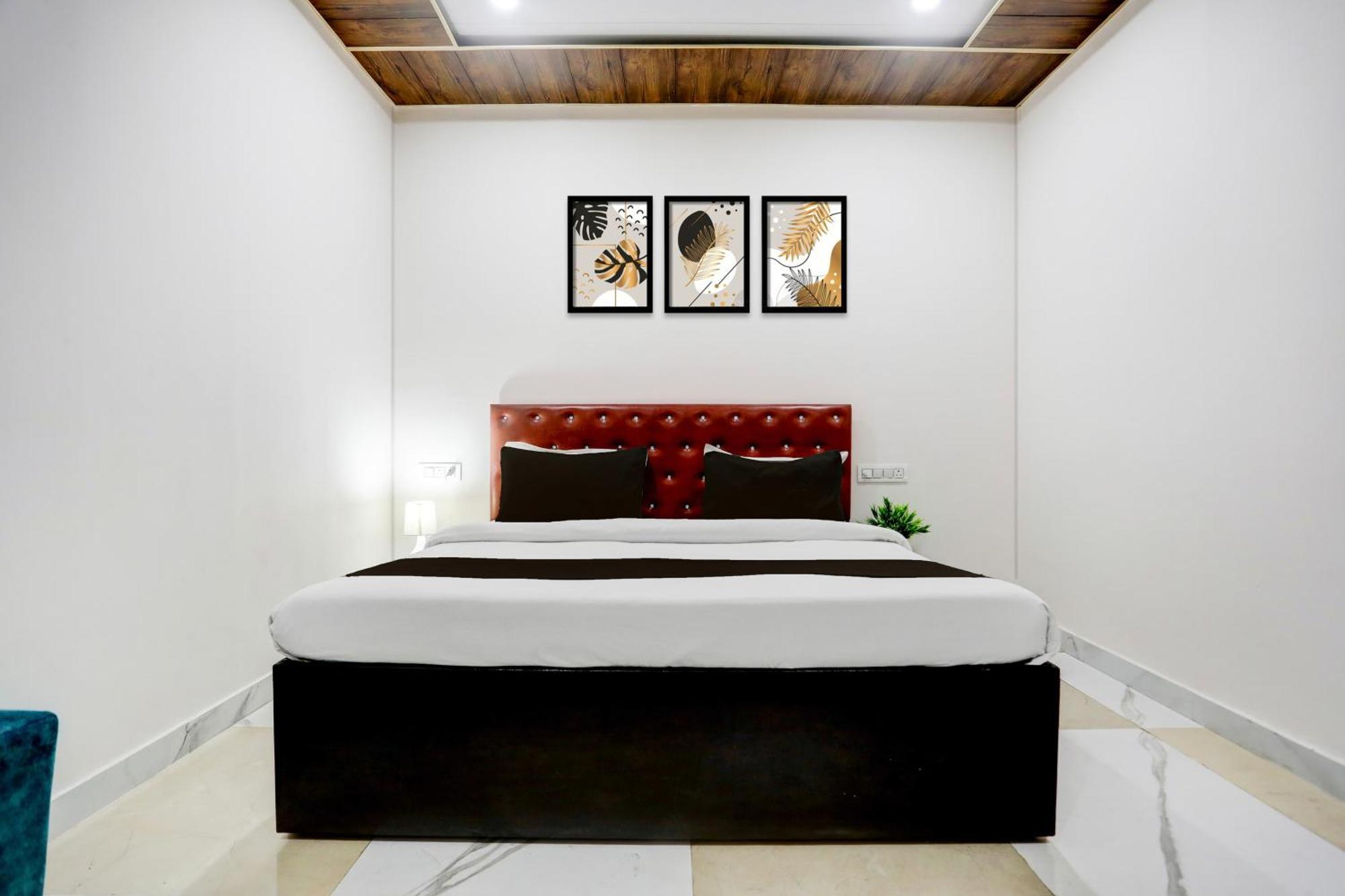 Super Townhouse Gida Near Rto Office Hotel Gorakhpur Buitenkant foto